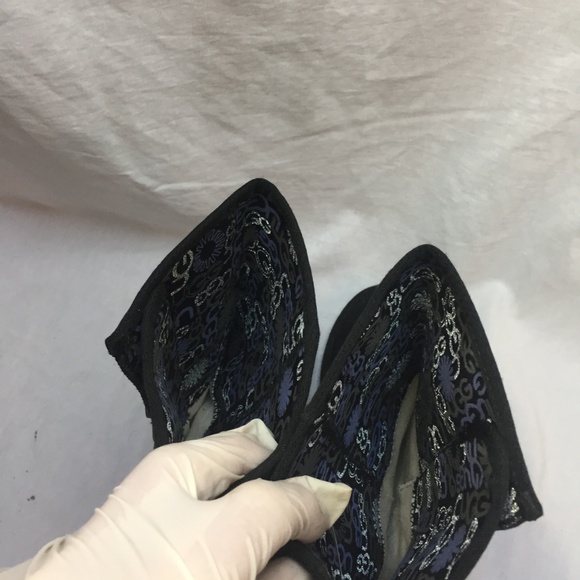 High UGG Black Boots Size: 5 - Picture 4 of 8